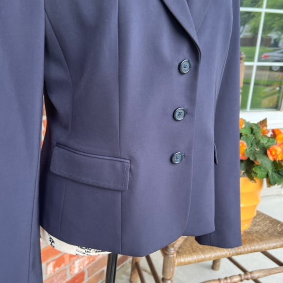 TAHARI CLASSIC FITTED BLUE TAILORED BLAZER SIZE 10 - Picture 6 of 14